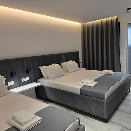 Wait 'N Sea Otel Himarë Dış mekan fotoğraf