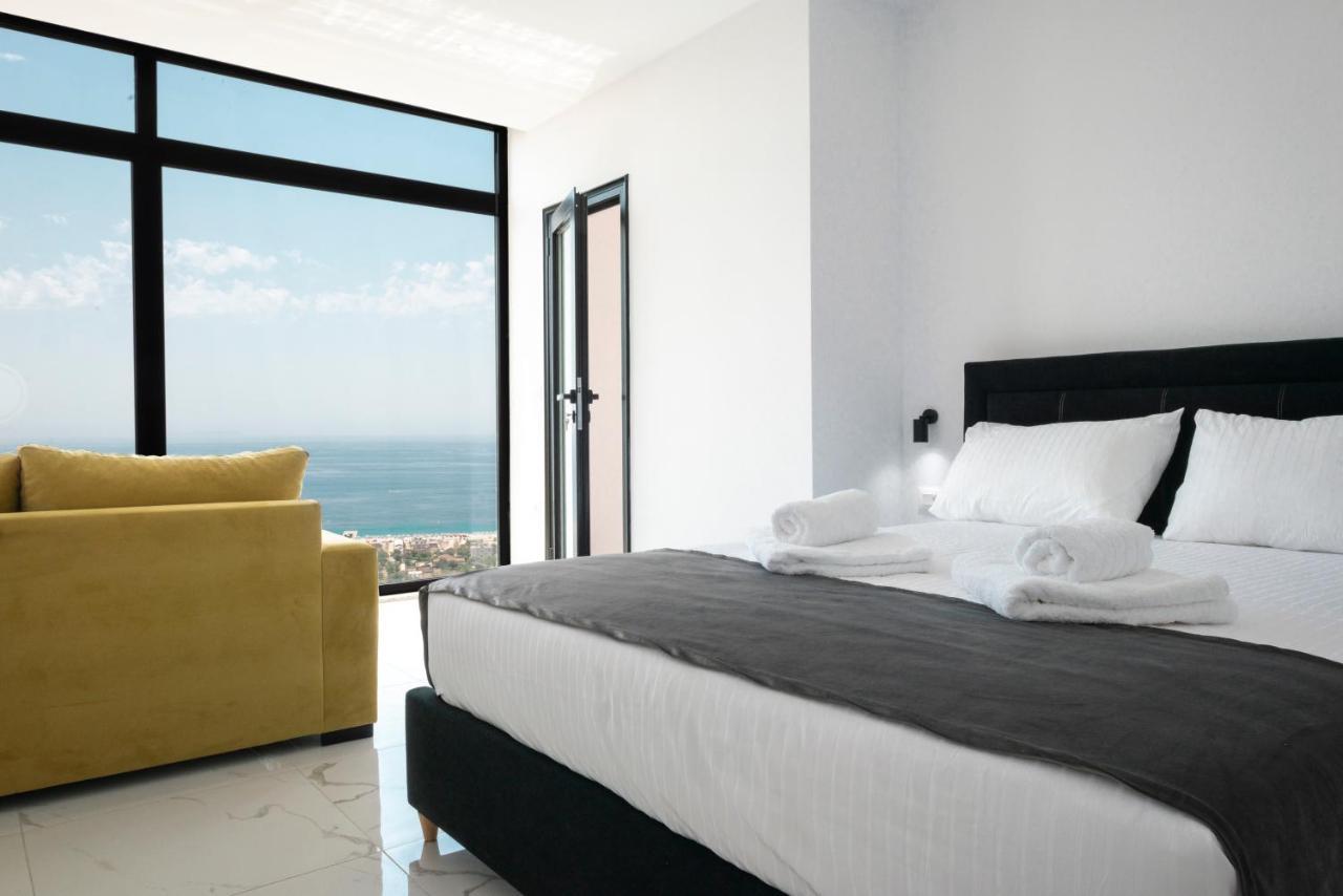 Wait 'N Sea Otel Himarë Dış mekan fotoğraf