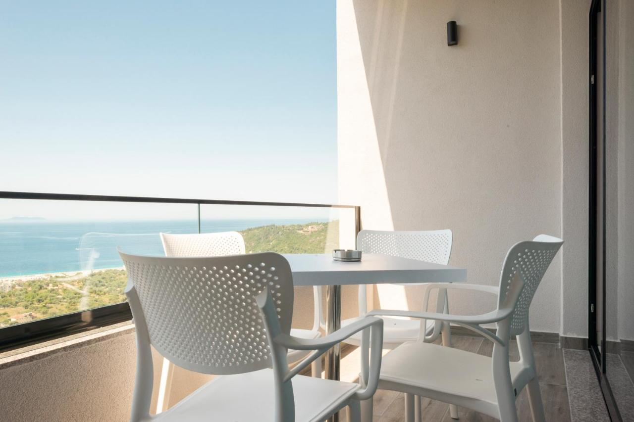 Wait 'N Sea Otel Himarë Dış mekan fotoğraf