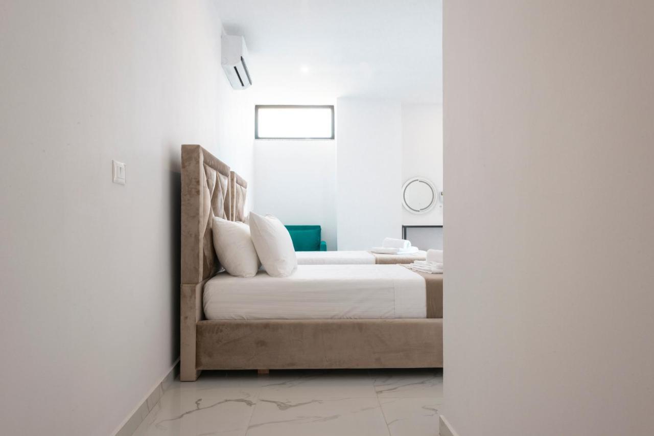 Wait 'N Sea Otel Himarë Dış mekan fotoğraf