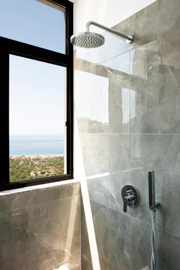 Wait 'N Sea Otel Himarë Dış mekan fotoğraf