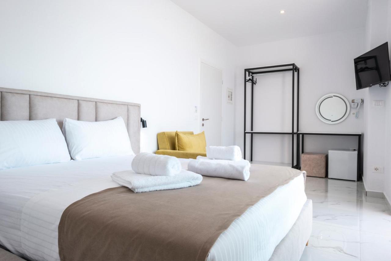 Wait 'N Sea Otel Himarë Dış mekan fotoğraf