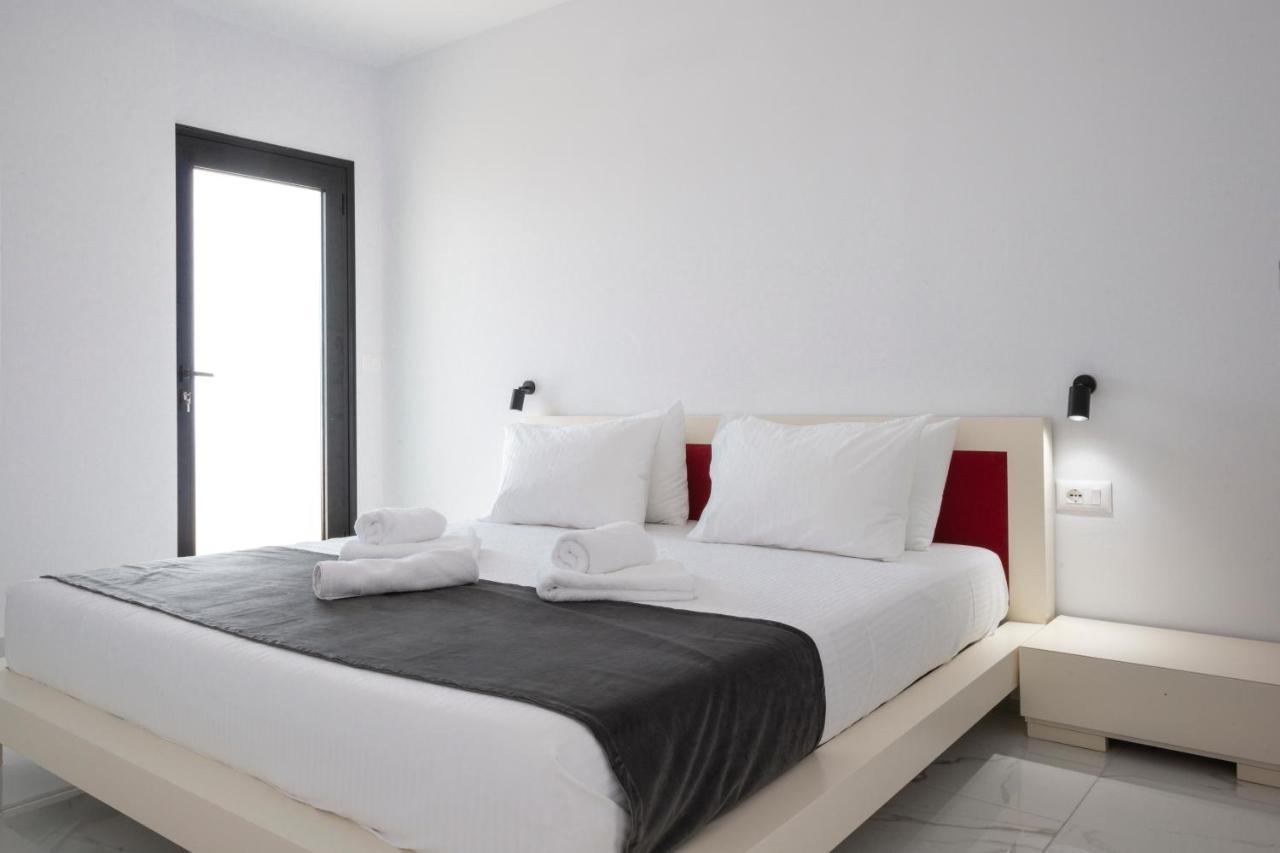 Wait 'N Sea Otel Himarë Dış mekan fotoğraf