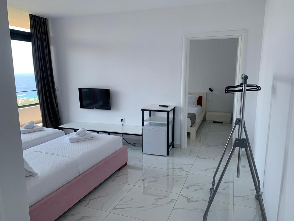 Wait 'N Sea Otel Himarë Dış mekan fotoğraf