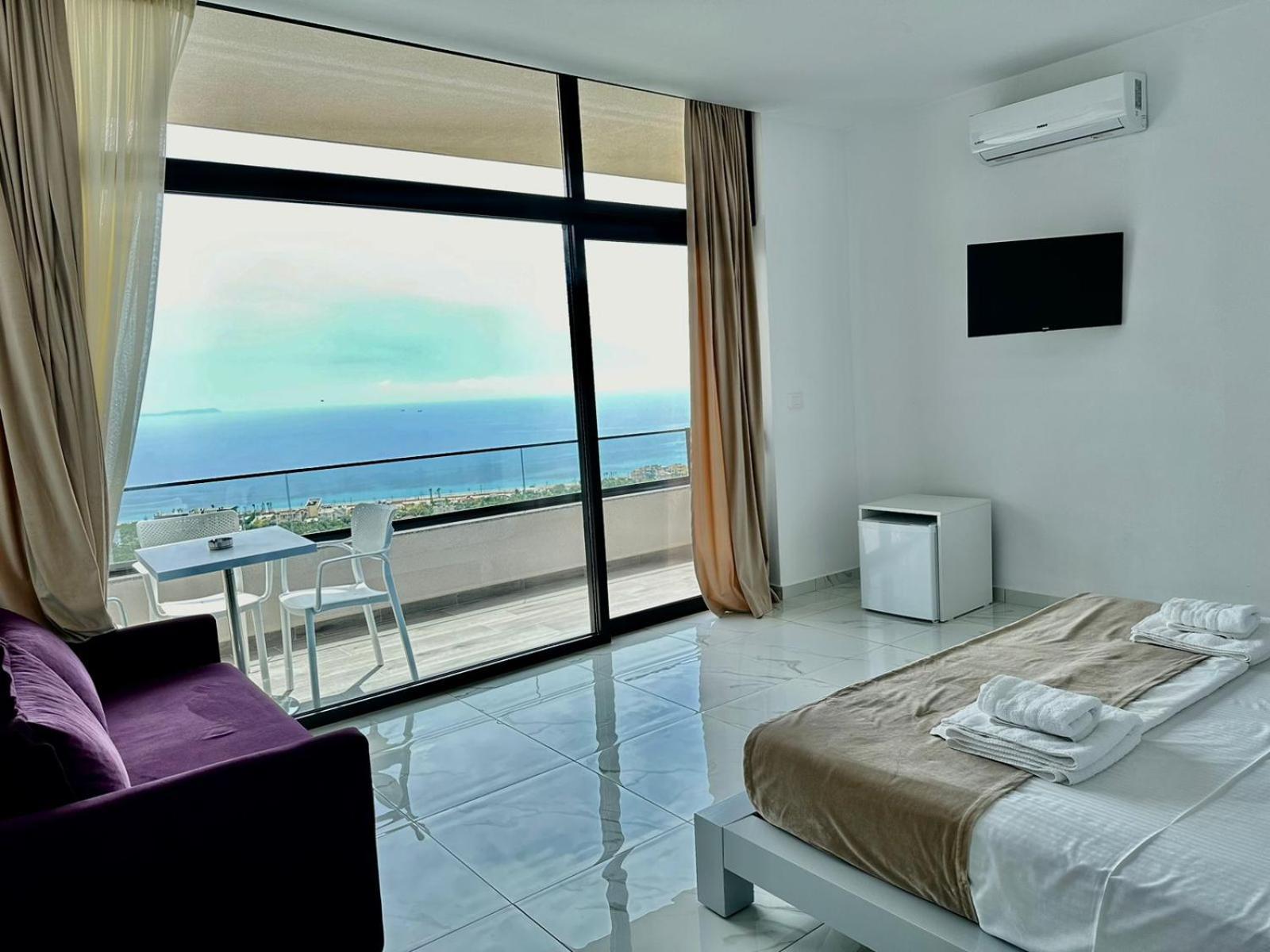 Wait 'N Sea Otel Himarë Dış mekan fotoğraf