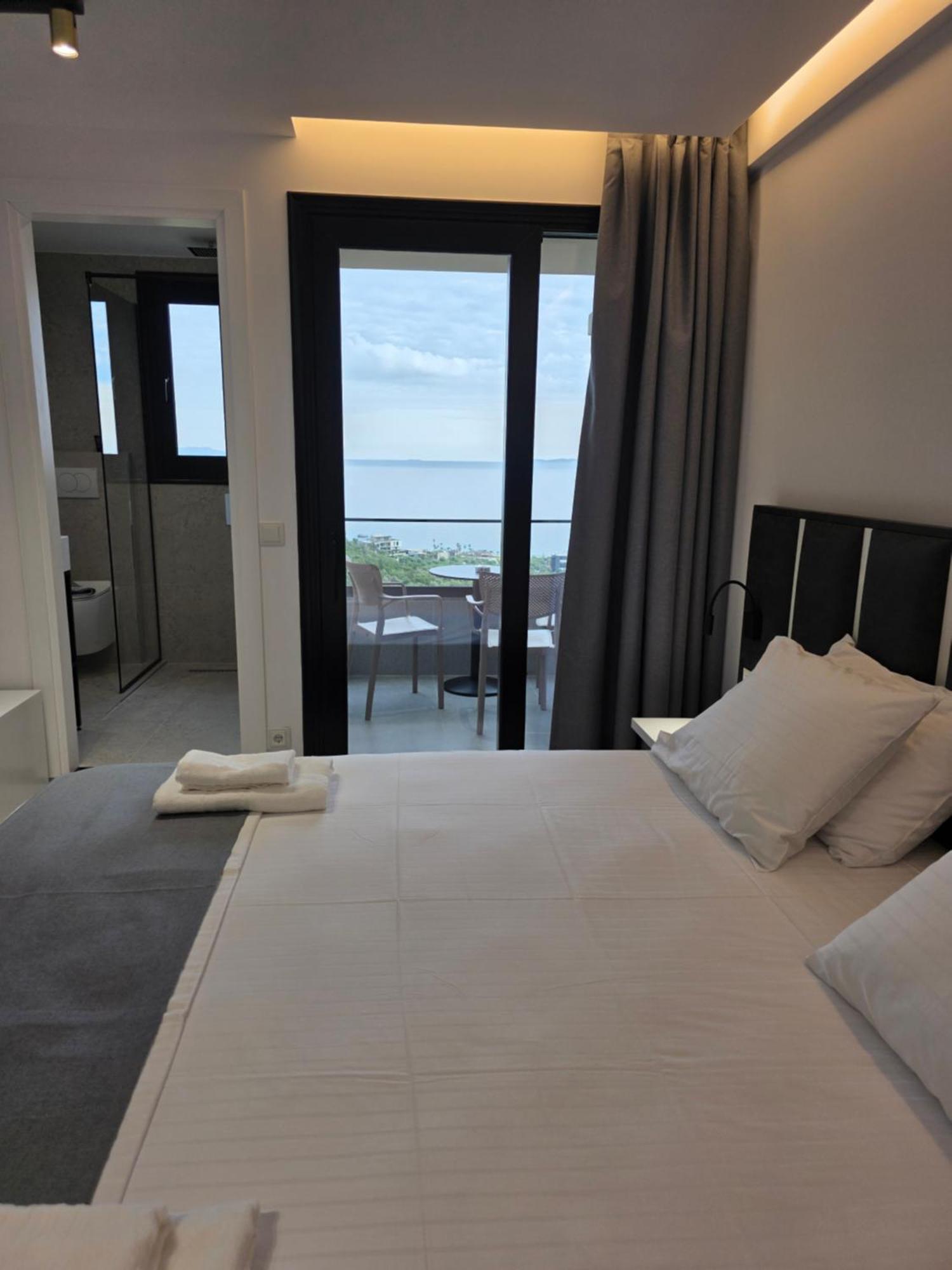 Wait 'N Sea Otel Himarë Dış mekan fotoğraf