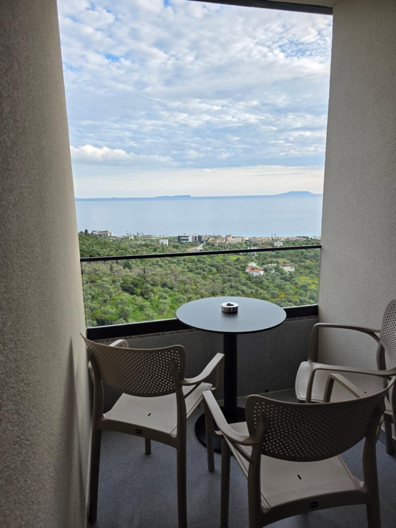 Wait 'N Sea Otel Himarë Dış mekan fotoğraf