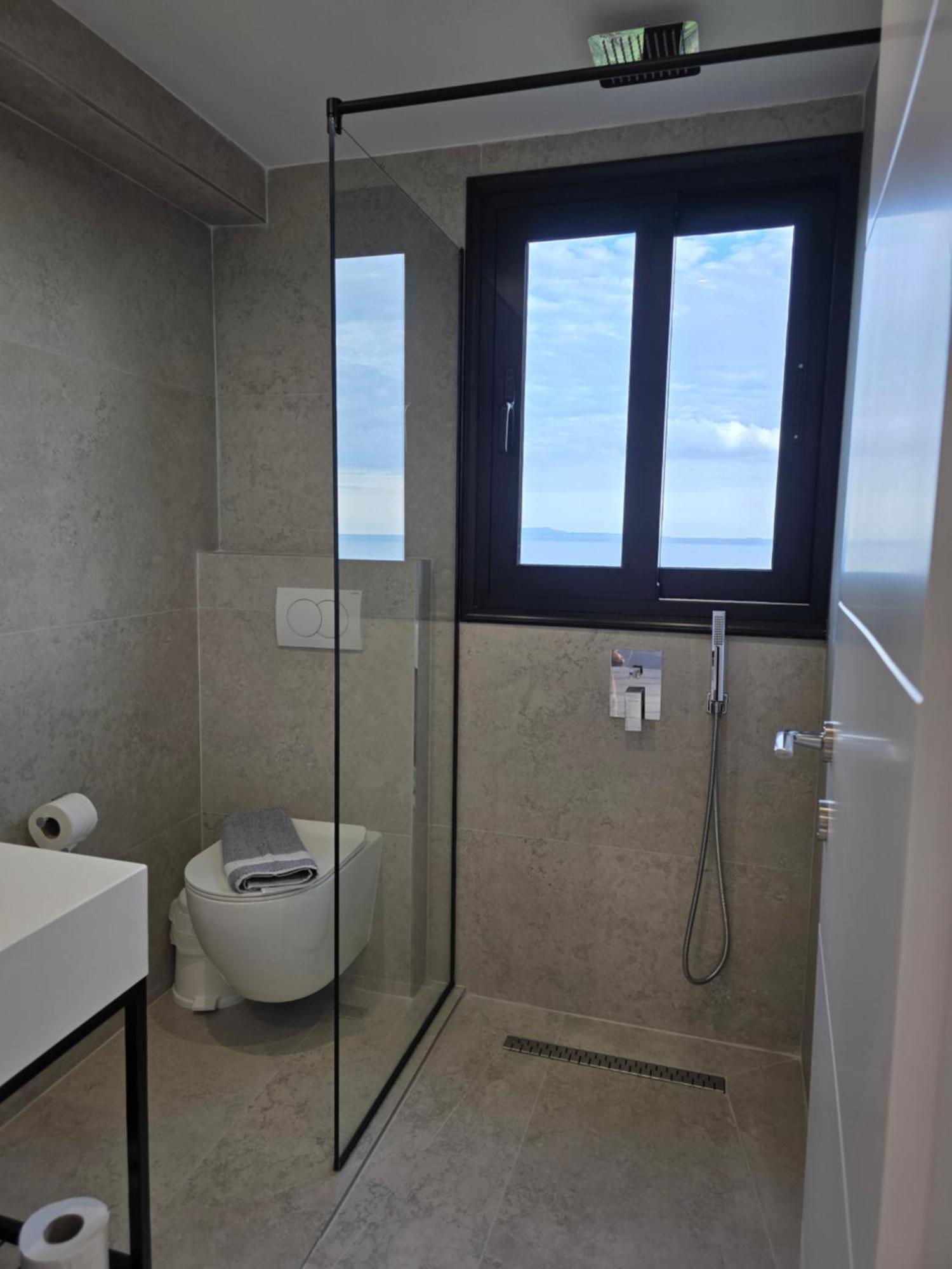 Wait 'N Sea Otel Himarë Dış mekan fotoğraf